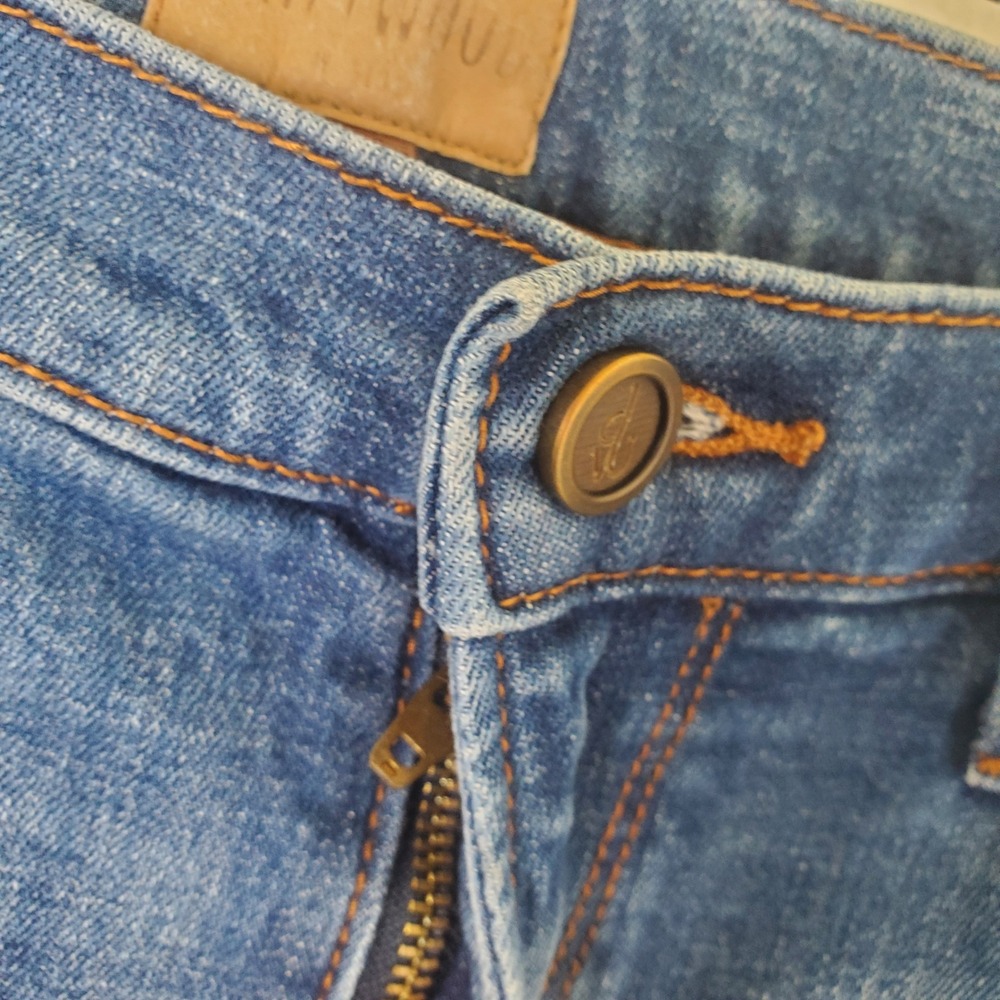 Driftwood Audrey Slim Straight Leg Raw‎ Hem Jeans Medium Wash Blue Denim Size 28 - Picture 10 of 12